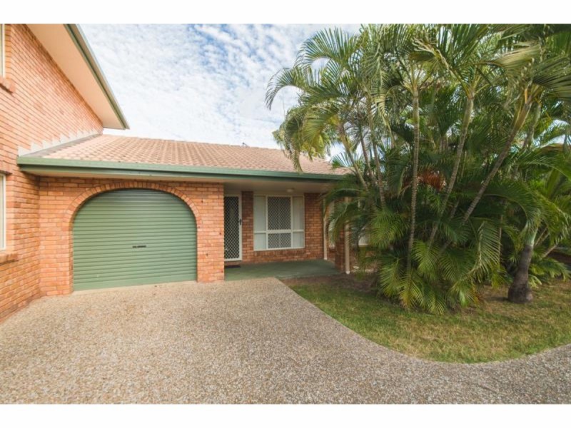 2/9 Kawana Close, Kawana QLD 4701